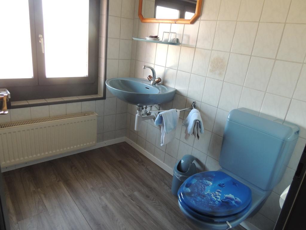 Hotel De La Gare Cousset Oda fotoğraf